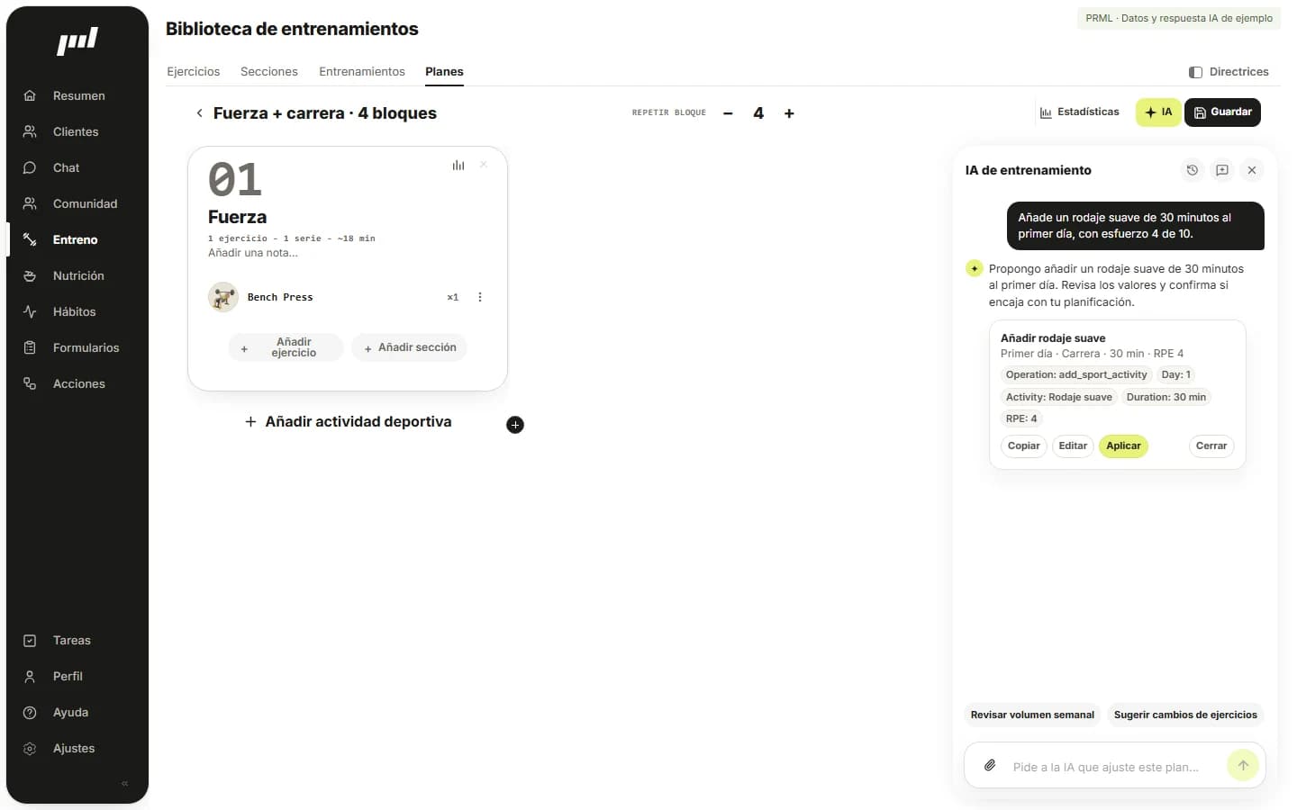 Asistente de IA de PRML mostrando una propuesta de actividad para revisar y aplicar